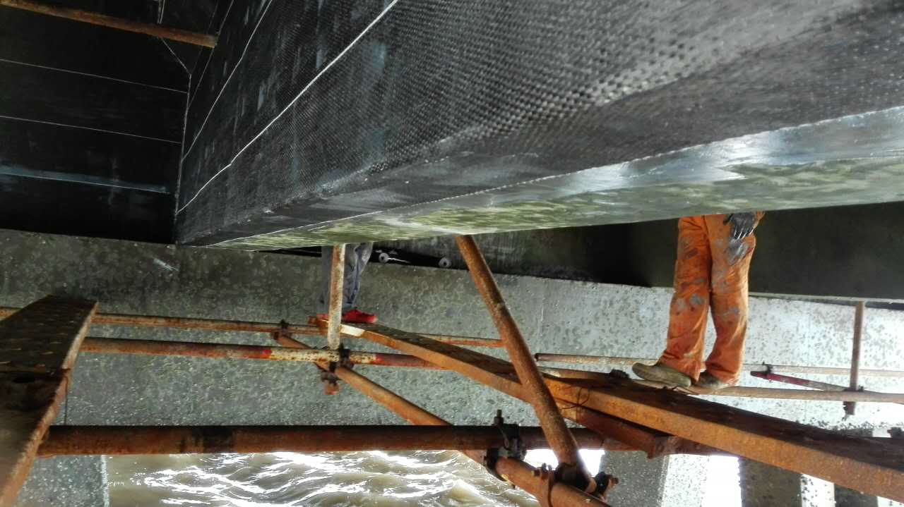 粘貼碳纖維布為什么要做防火防腐措施？